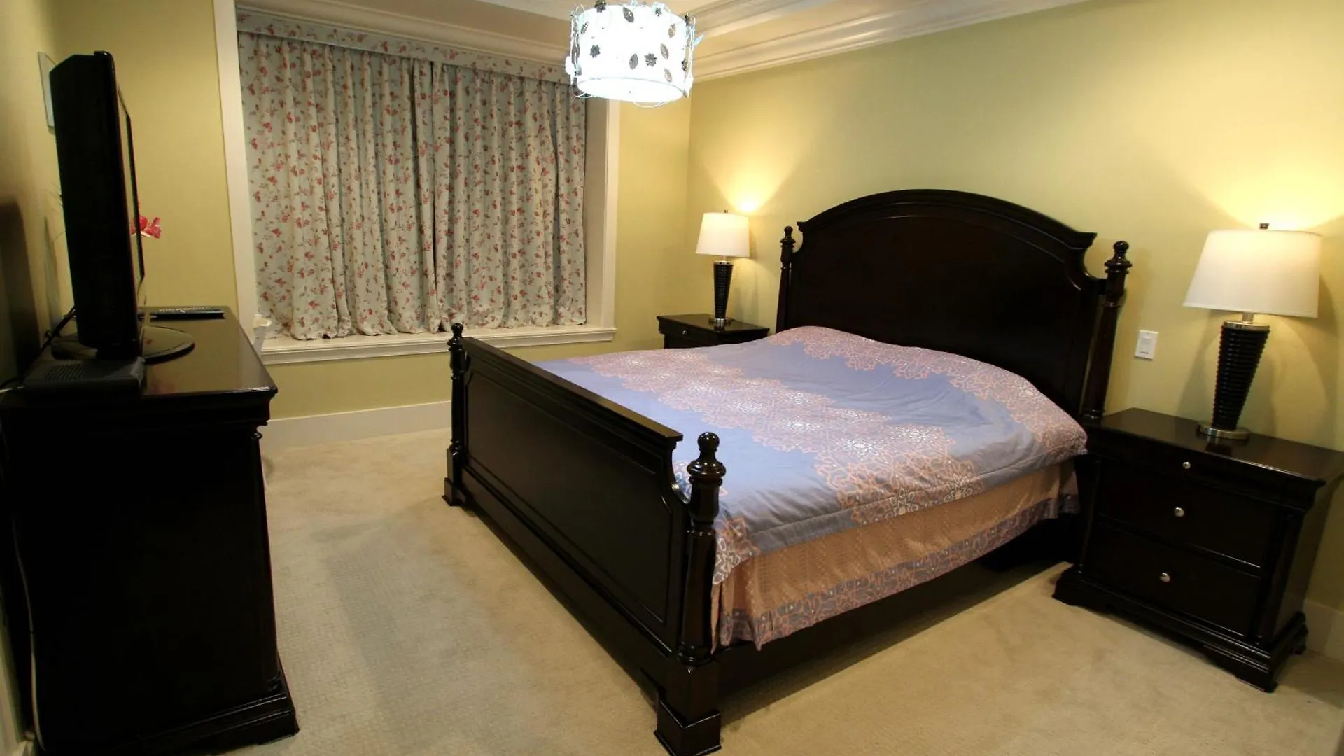 Hotel Feng Lu House Richmond Canada